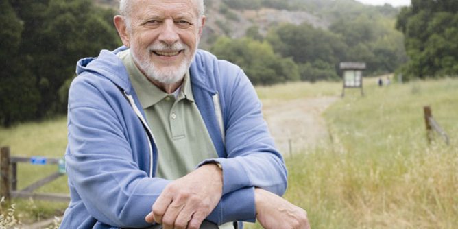 can i have va medical benefits and medicare